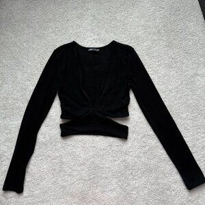 Zara Black Long-Sleeve Twist Front Crop Top